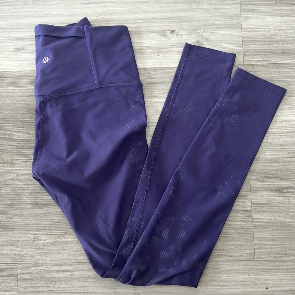 Lululemon Mapped Out High Rise Camo Tights Size 6 Purple